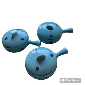 Cronin Blue Tulip pottery small covered casserole bakeware